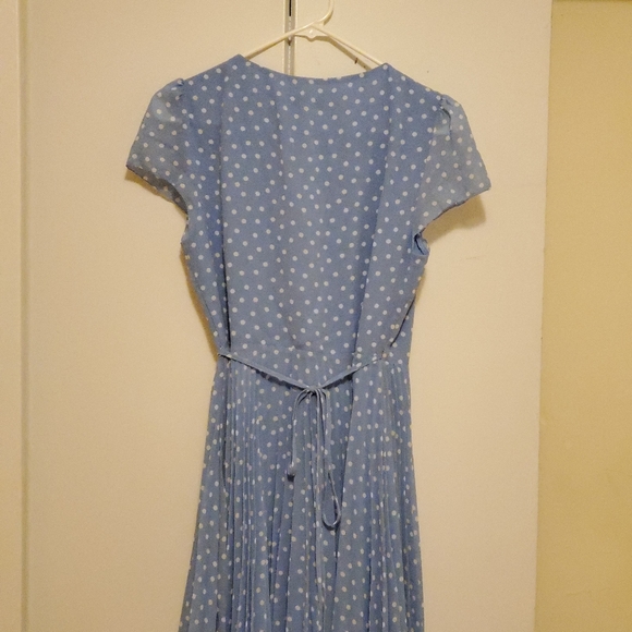 Dress - Picture 2 of 2